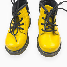 Load image into Gallery viewer, Bottines jaunes soleil en cuir avec fermeture latérale 6 US
