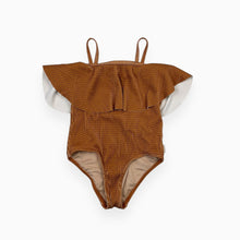 Load image into Gallery viewer, Maillot terracotta en polyamide texturé ligné 6Y (Fit 5Y)
