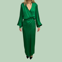 Load image into Gallery viewer, Robe émeraude satiné en viscose pour femmes S
