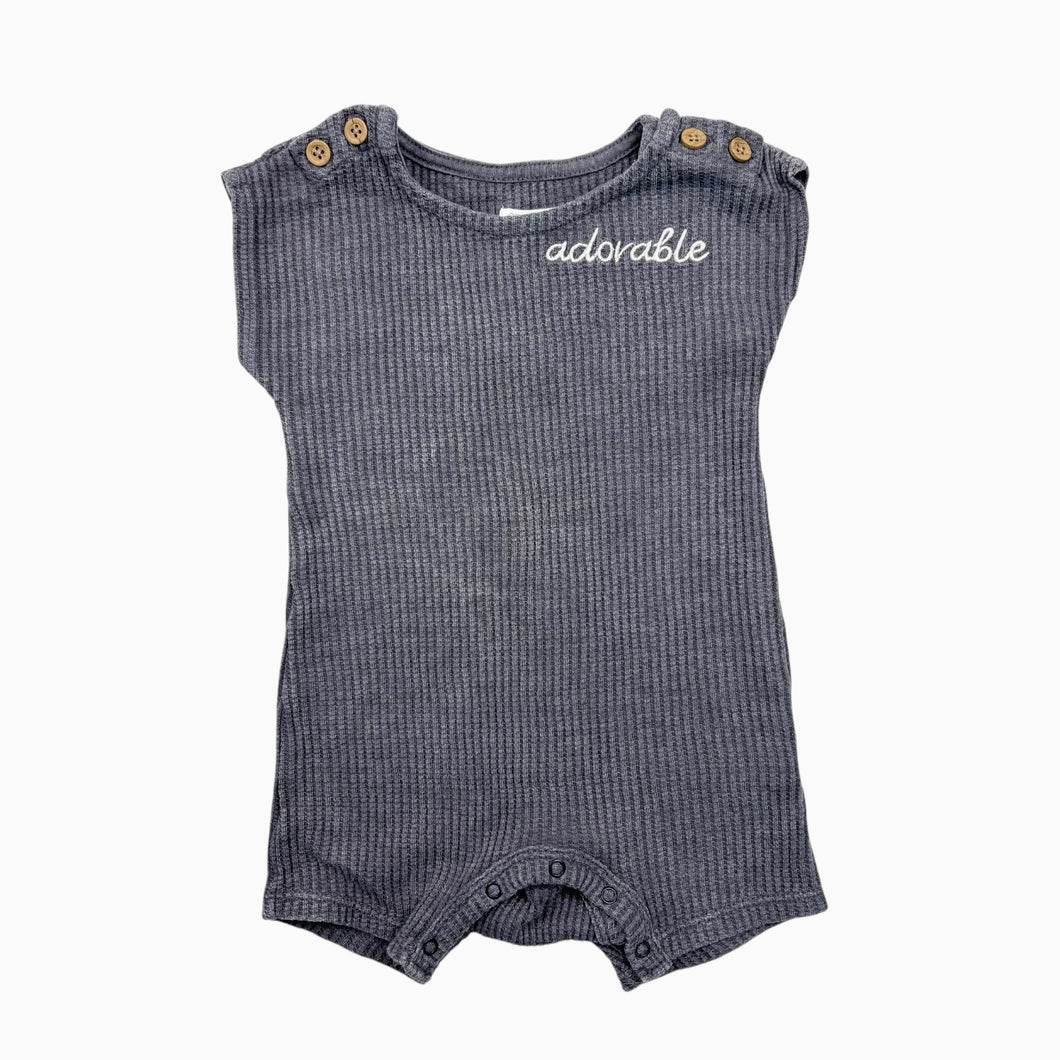 Combi short en coton gaufré brodé 'adorable' 3-6M