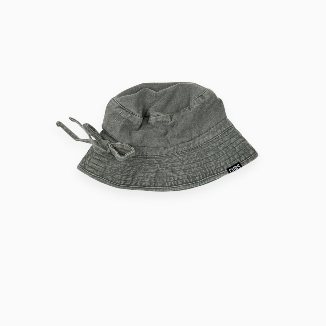 Chapeau gris-vert en canvas de coton L (fit 18-24M)