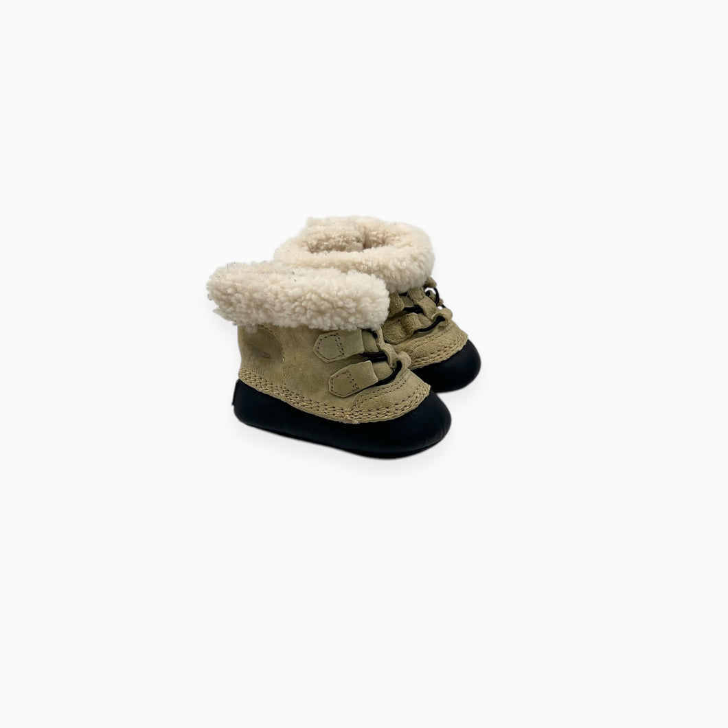 Bottines style chaussons doublées en sherpa avec velcro 2US (11.5 cm)