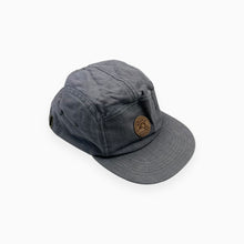 Load image into Gallery viewer, Casquette grise en coton et chanvre 53-55cm (2-4Y)
