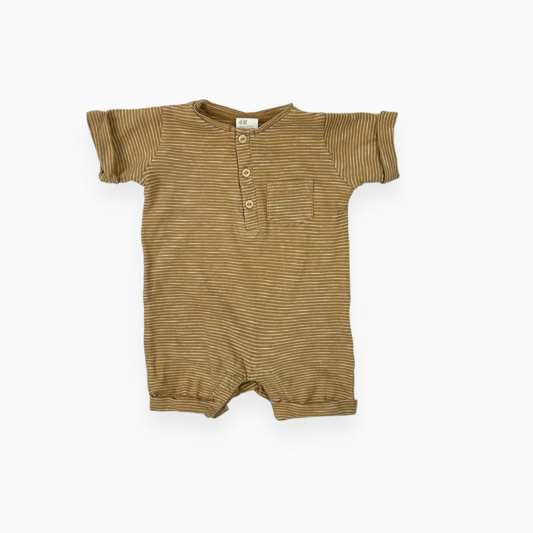 Combi short caramel à fines rayures en coton bio 1-2M