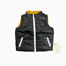 Load image into Gallery viewer, Veste sans manche style puffer réversible taupe foncé et dijon avec capuchon amovible 2Y
