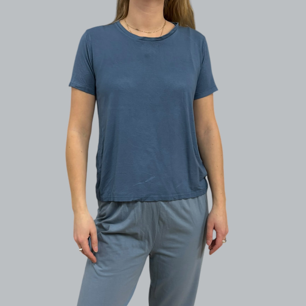 T-shirt de détente bleu en micromodal et spandex pour femmes L