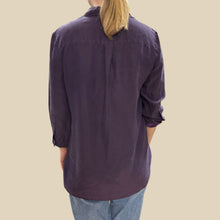 Charger l&#39;image dans la galerie, Blouse style tunique aubergine en soie Mulberry pour femmes M
