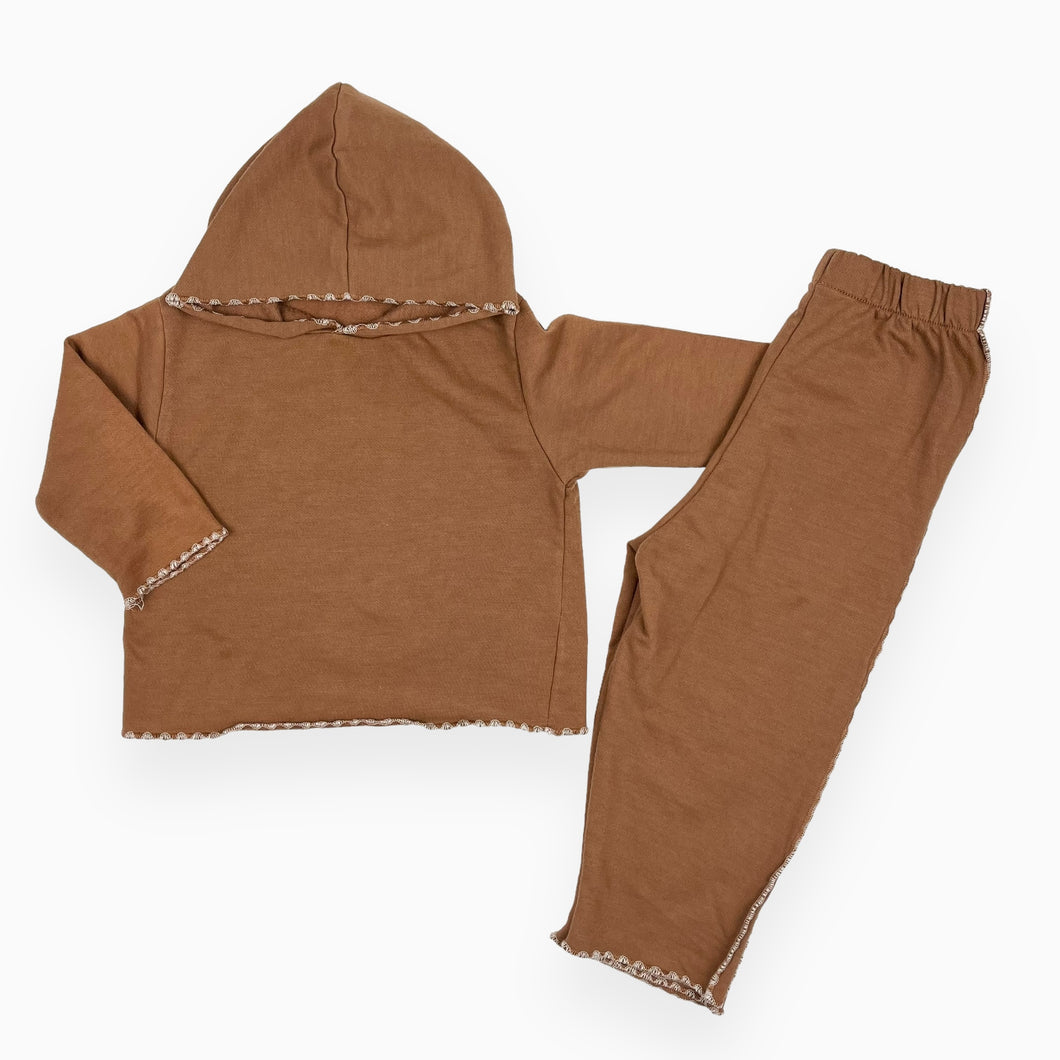 Ensemble marron en coton et poly fait au Canada 18M