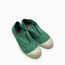 Load image into Gallery viewer, Souliers kelly green en coton 34EU Jr 2US
