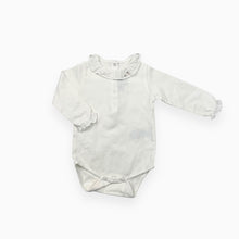 Load image into Gallery viewer, Cache-couche en coton blanc avec petit col broderie 6M
