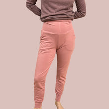 Charger l&#39;image dans la galerie, Pantalon de détente rose poudré en rayonne de bambou et coton extensible pour femmes S
