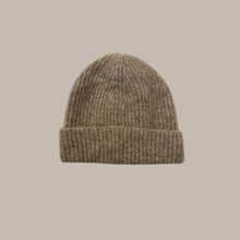 Load image into Gallery viewer, Tuque latté en tricot de bébé alpaca, polyamide et élastane pour femmes OS
