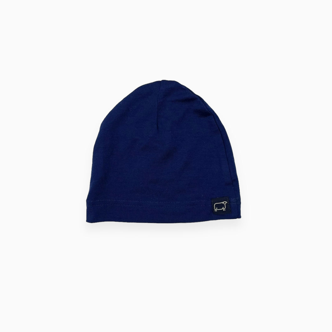 Tuque bleue en fin tricot de laine de mérinos S (Fit 6-12M)