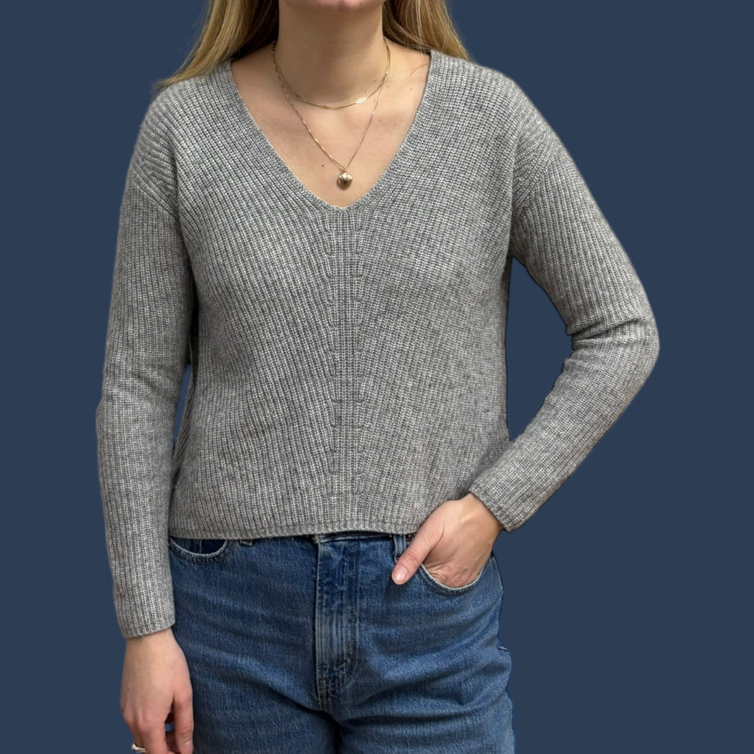 Pull cropped gris en tricot de poly, laine, nylon et cachemire pour femmes XS