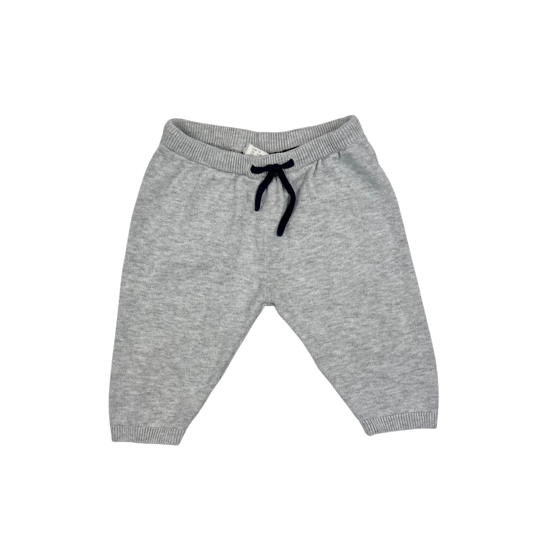 Pantalon gris en tricot de coton 6-9M (fit 3-6M)