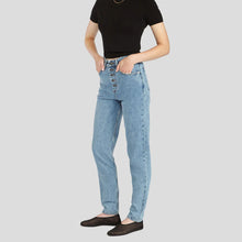 Load image into Gallery viewer, Jeans &#39;Bonnie Taper&#39; slim en coton pour femmes 25
