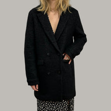 Load image into Gallery viewer, Manteau noir bouclé en laine et poly doublure Thinsulate 3M pour femmes 36EU
