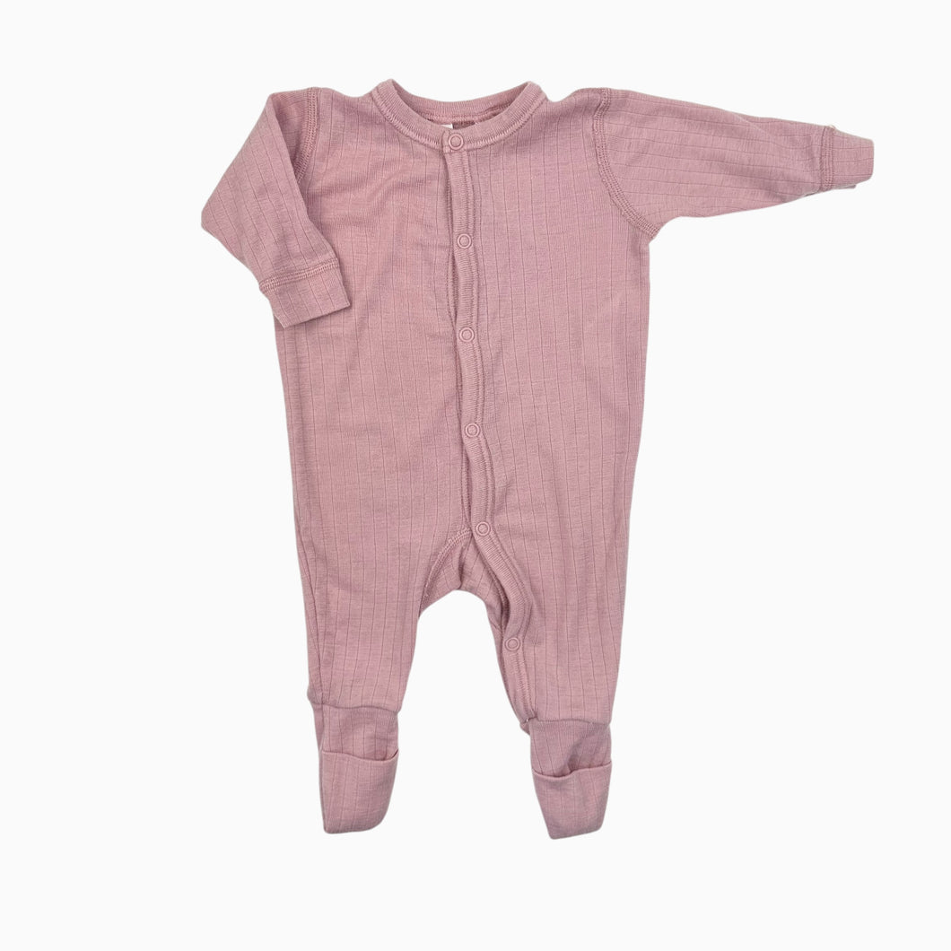 Pyjama rose côtelé en laine mérino avec pied amovible 50cm (NB)